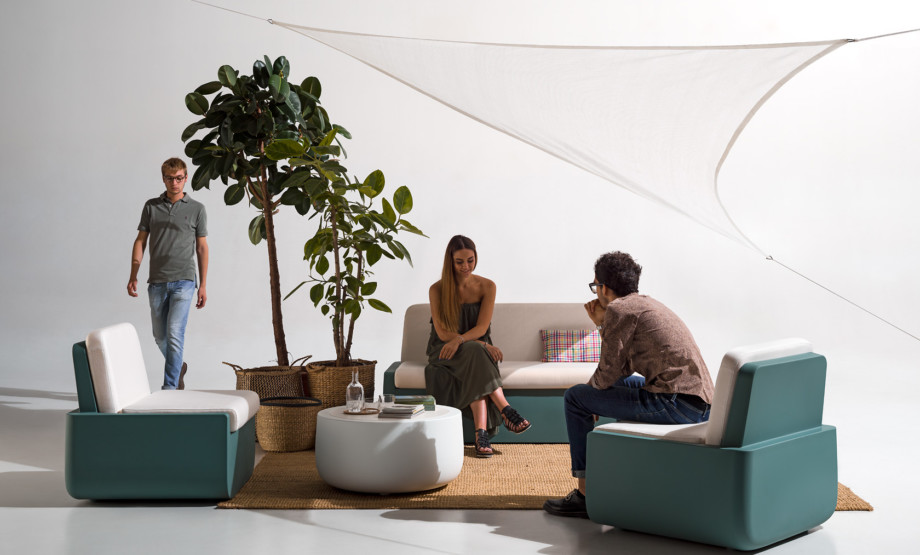 PLUST SOFA BOLD C/CUSHION WHITE