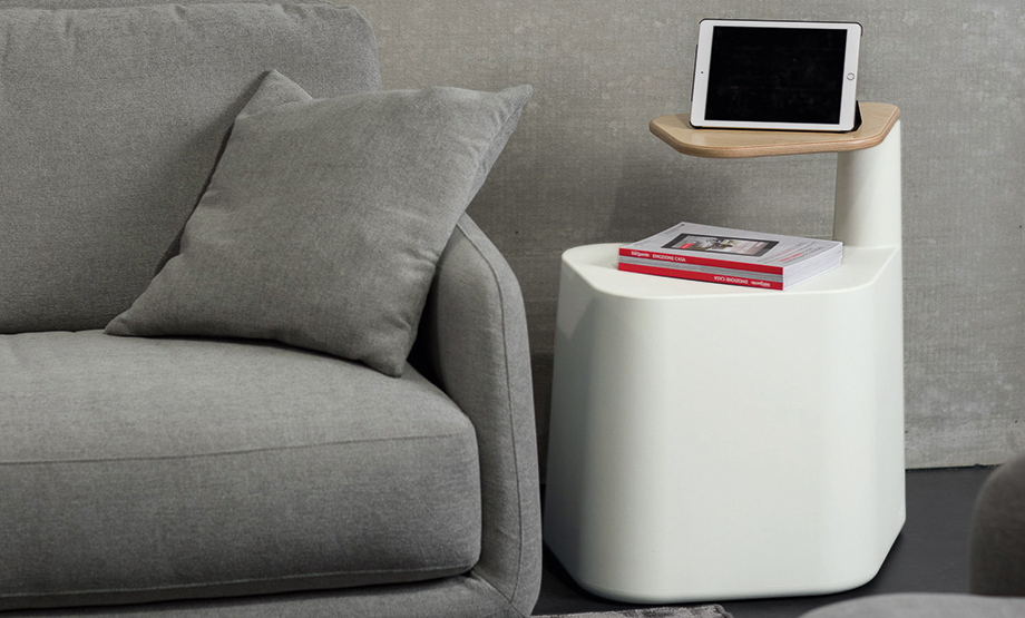 PLUST FOOTSTOOL SAT CON PIANO HPL BIANCO